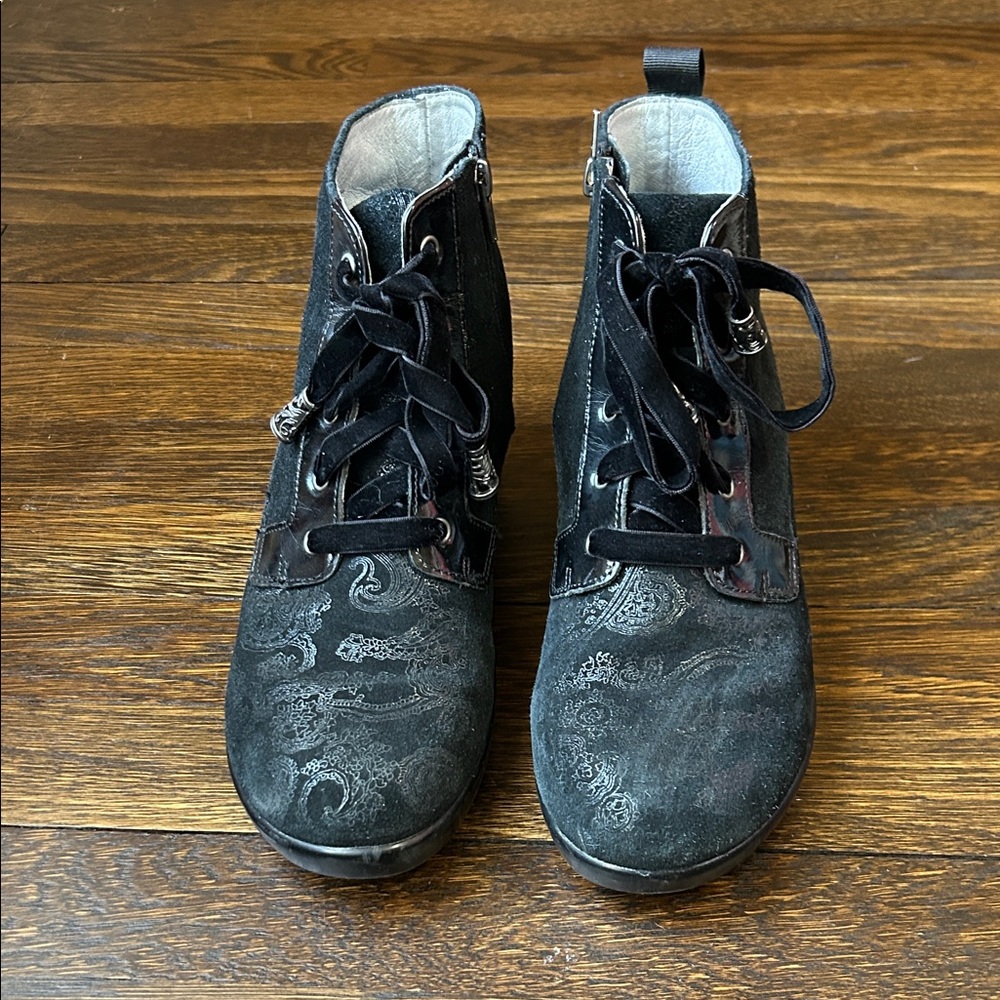Alegria Black Lace Up Boots for Women